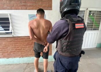 Donovan: demoraron a un sujeto por ocasionar disturbios y por agredir a efectivos policiales