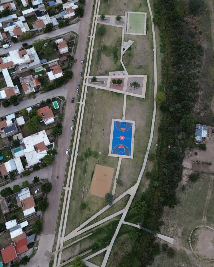 Ponen en valor la cancha de básquet del Parque Urbano