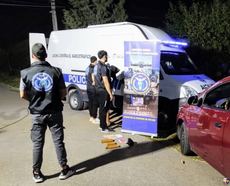 Incautan droga valuada en casi 17 millones de pesos y detuvo a un hombre en Juana Koslay