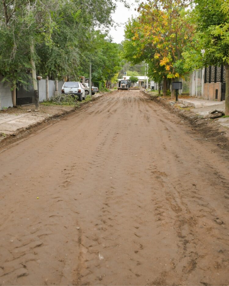 El hormigonado continúa en Juana Koslay