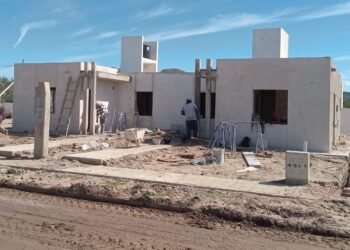 Las nuevas viviendas de Juana Koslay ya cuentan con membrana de impermeabilización