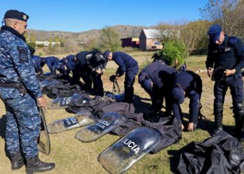 ISSP: La ministro de Seguridad y el jefe de Policía supervisaron el Plan Anual de Entrenamiento