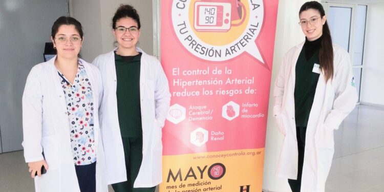 Continúa la campaña de control de la presión arterial en el Hospital Central