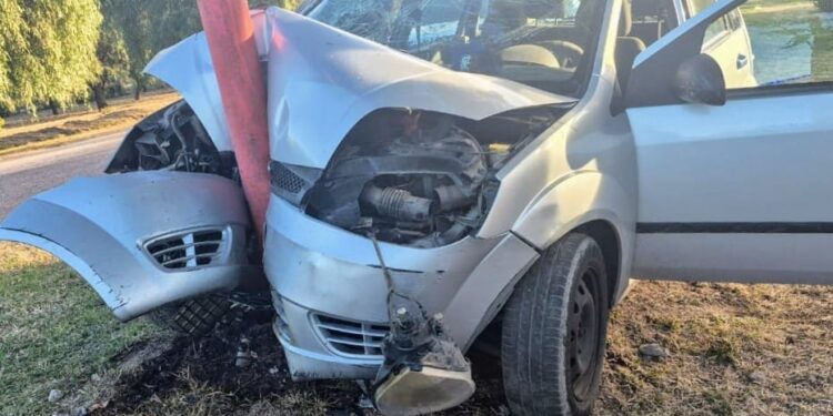 Tres personas, entre ellas un niño de 10 años, resultaron heridas tras un accidente en la avenida Santos Ortiz