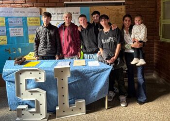 Estudiantes de Juana Koslay presentaron un trabajo sobre las regiones de San Luis