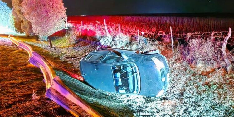 Un hombre fue hospitalizado tras el vuelco de un vehículo en la ruta provincial 30