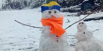 Imágenes que nos comparten de la nieve en su paso por Juana Koslay