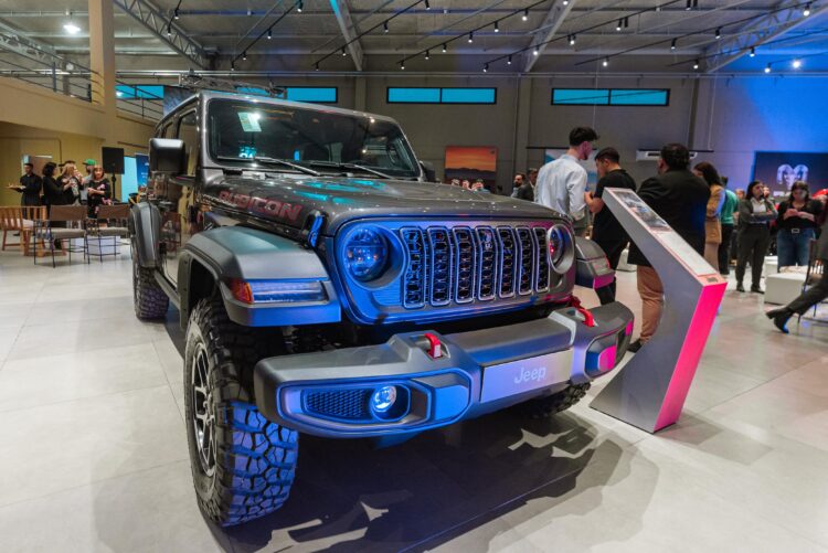 Familia Parra inauguró la concesionaria oficial Jeep RAM en San Luis