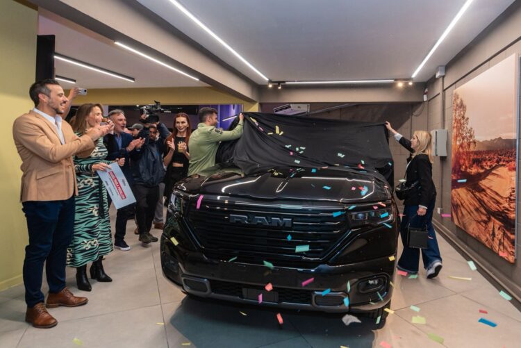 Familia Parra inauguró la concesionaria oficial Jeep RAM en San Luis