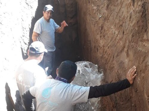 Trabajan en la reparación del acueducto Potrero de los Funes que abastece Juana Koslay y Donovan.