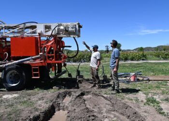 Trabajan en dos perforaciones en Cruz de Piedra