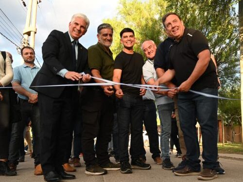 Inauguraron obra de pavimentación en Las Chacras