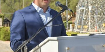 Asumió el nuevo intendente de Juana Koslay, Pedro Tagliente