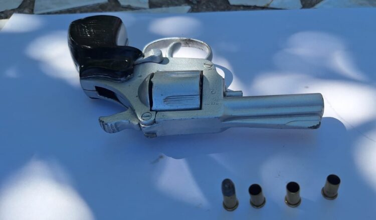 La Policía realizó allanamientos en San Luis, La Punta y Juana Koslay y secuestró armas de fuego, municiones y otros elementos