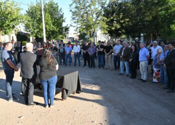 Comenzó la obra de provisión de gas natural en dos barrios en Juana Koslay
