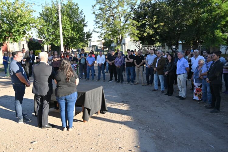 Comenzó la obra de provisión de gas natural en dos barrios en Juana Koslay