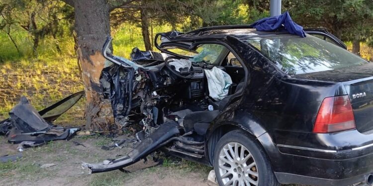 Un hombre resultó herido tras protagonizar un accidente automovilístico en Avenida del Portezuelo