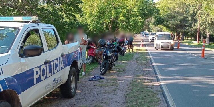 Operativo Verano 2026: retuvieron dos motocicletas por distintas irregularidades luego de controles realizados en Potrero de los Funes y Juana Koslay
