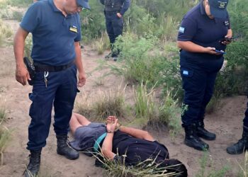 Operativo policial en bº Donovan: se escapaba campo abierto. Fue detenido por robo