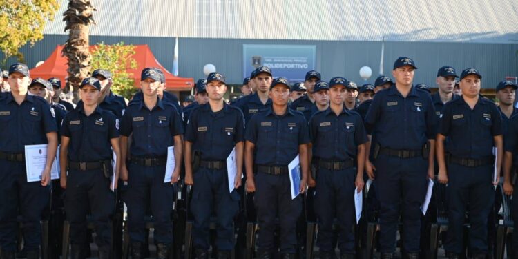 Egresaron más de 80 agentes del Instituto Superior de Seguridad Pública