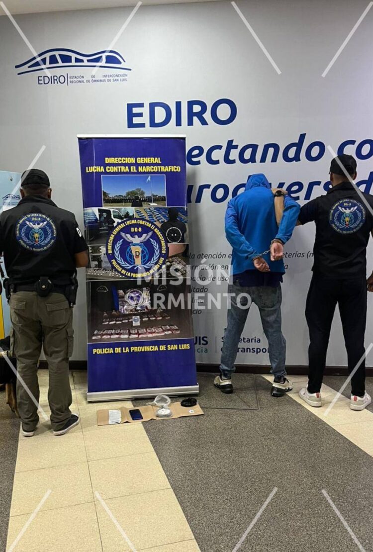 Tras un procedimiento en la EDIRO, la Policía incautó droga valuada en casi 5 millones de pesos y detuvo a un joven