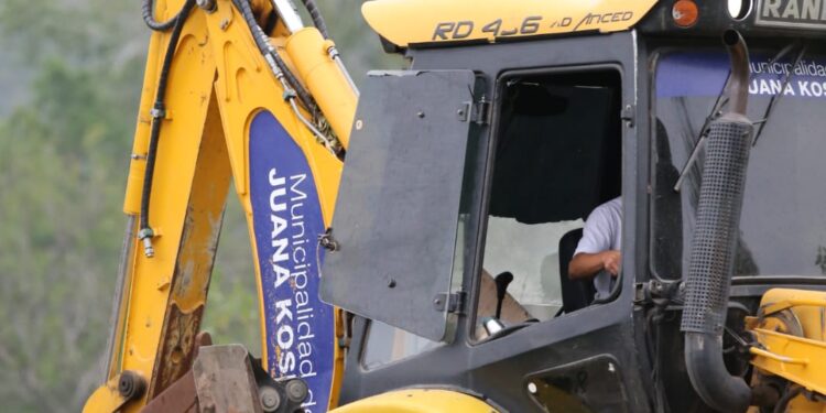 Avanzan tareas de mantenimiento en calles de El Chorrillo
