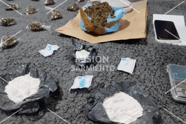 Operativo anti-narcotráfico en San Luis y Juana Koslay, arrojó más de 43 millones de pesos en droga y detuvo a 7 personas
