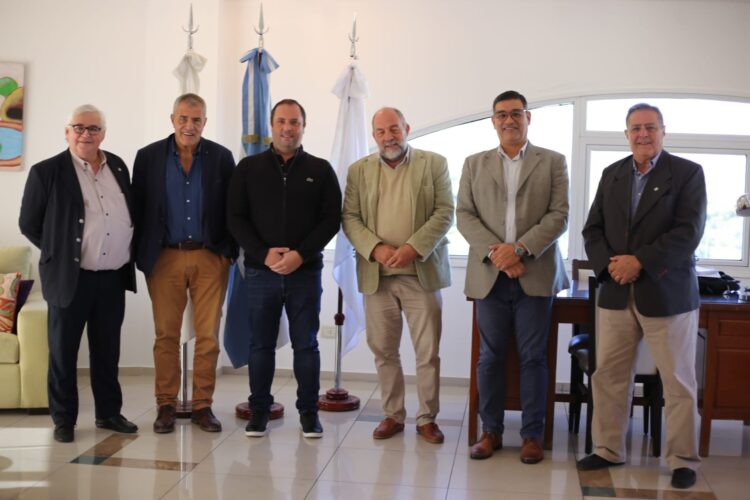 Juana Koslay junto a la ULP impulsan la formación tecnológica con un curso de robótica para estudiantes de secundario