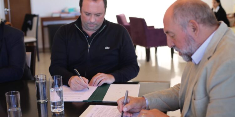 Juana Koslay junto a la ULP impulsan la formación tecnológica con un curso de robótica para estudiantes de secundario