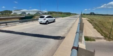 Habrá cortes de tránsito en los puentes sobre la avenida Eva Perón frente al Hospital Central