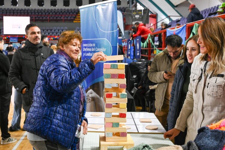 En el Ave Fénix, con la presencia del gobernador, comenzaron los juegos de ‘Grandes Amigos’