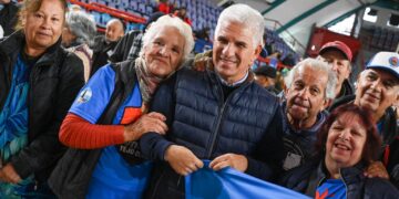 En el Ave Fénix, con la presencia del gobernador, comenzaron los juegos de ‘Grandes Amigos’