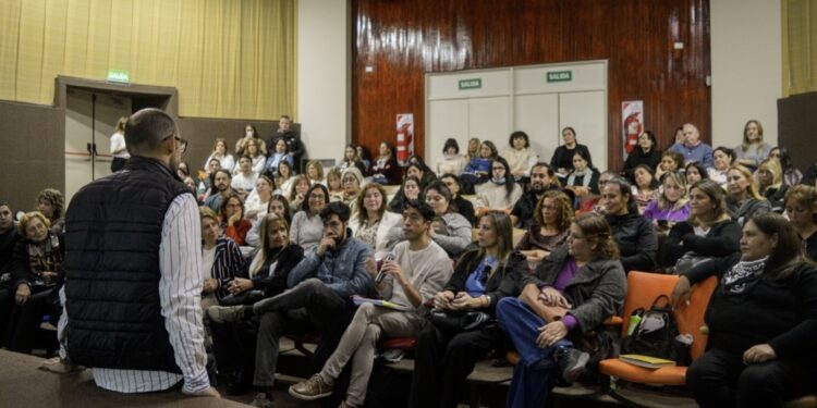 Realizaron con éxito el 2° Congreso de Neurodiversidad en la EDIRO