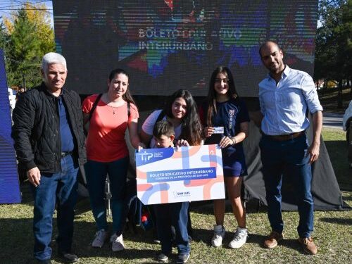 Educación y movilidad: entrega de bicicletas TuBi y Boleto Educativo en Juana Koslay