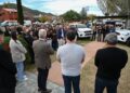 Poggi participó de la renovación de una plaza y la presentación de camionetas de la flota municipal