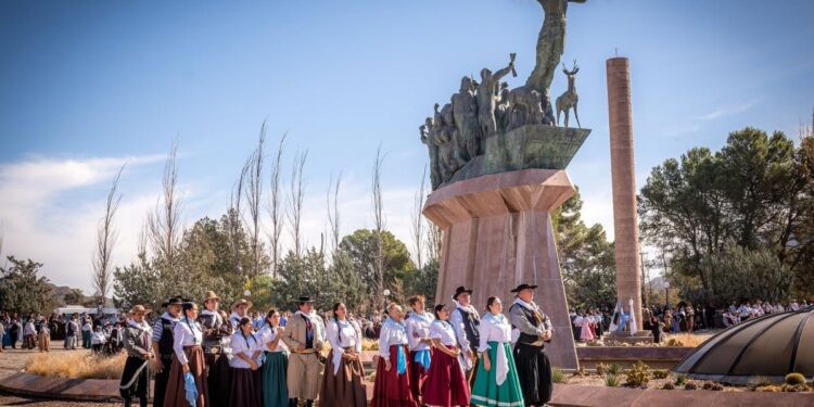 l Monumento al Pueblo Puntano invita a sumarse a sus propuestas educativas