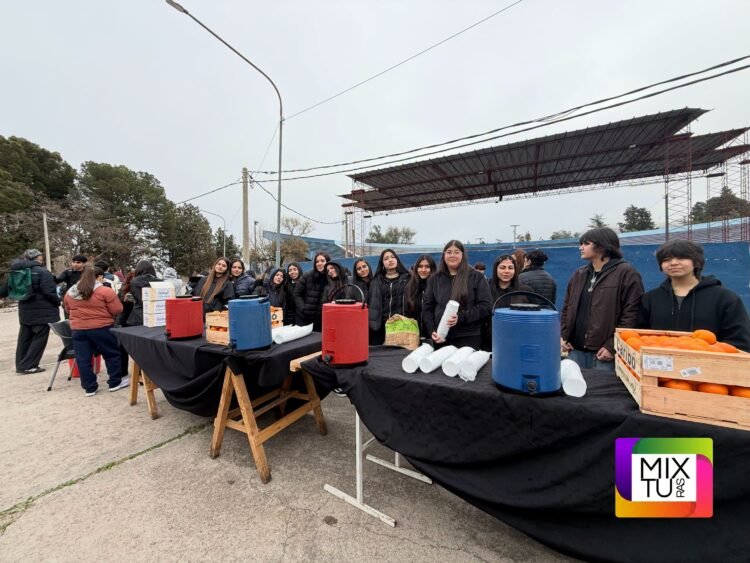 La tradicional marcha de “la Mixta”, que sigue caminando: 51 años de la Marcha Patriótica