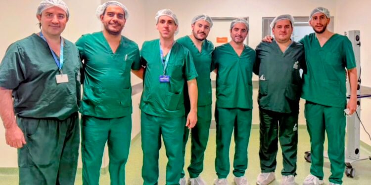 Realizaron por primera vez tres cirugías de endoscopías de columna