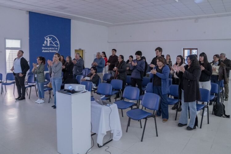 Veteranos de Malvinas brindaron una charla a estudiantes de las EPDA