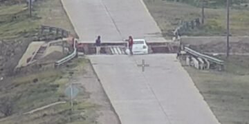 La irresponsabilidad de un automovilista casi provoca una tragedia