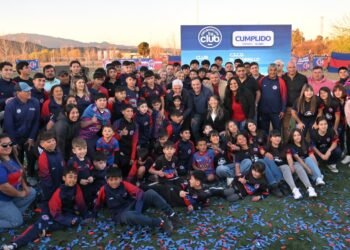 ‘Creciendo con tu Club’: el Gobernador inauguró el nuevo SUM del Club ‘El Chorrillo’