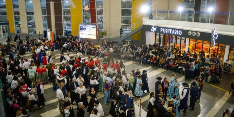 A pura zamba en la EDIRO