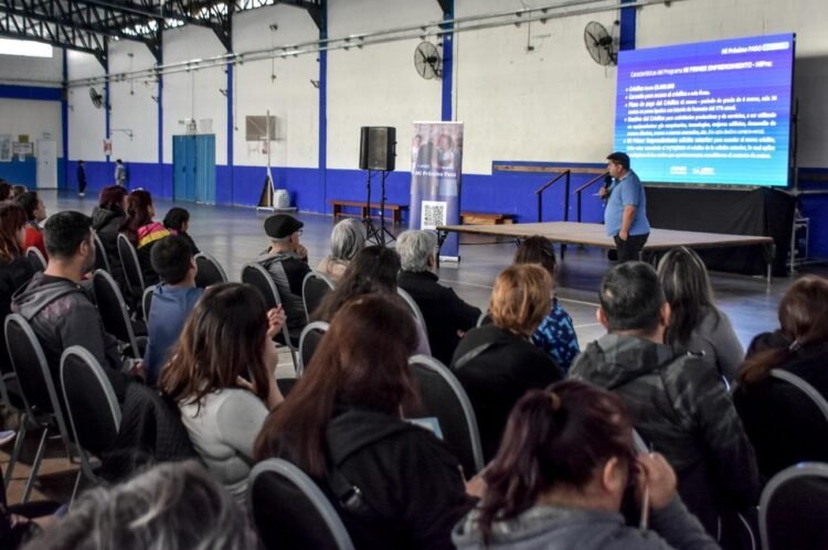 La Punta, Juana Koslay y Los Puquios reunieron a más de 200 vecinos en mentorías para emprendedores